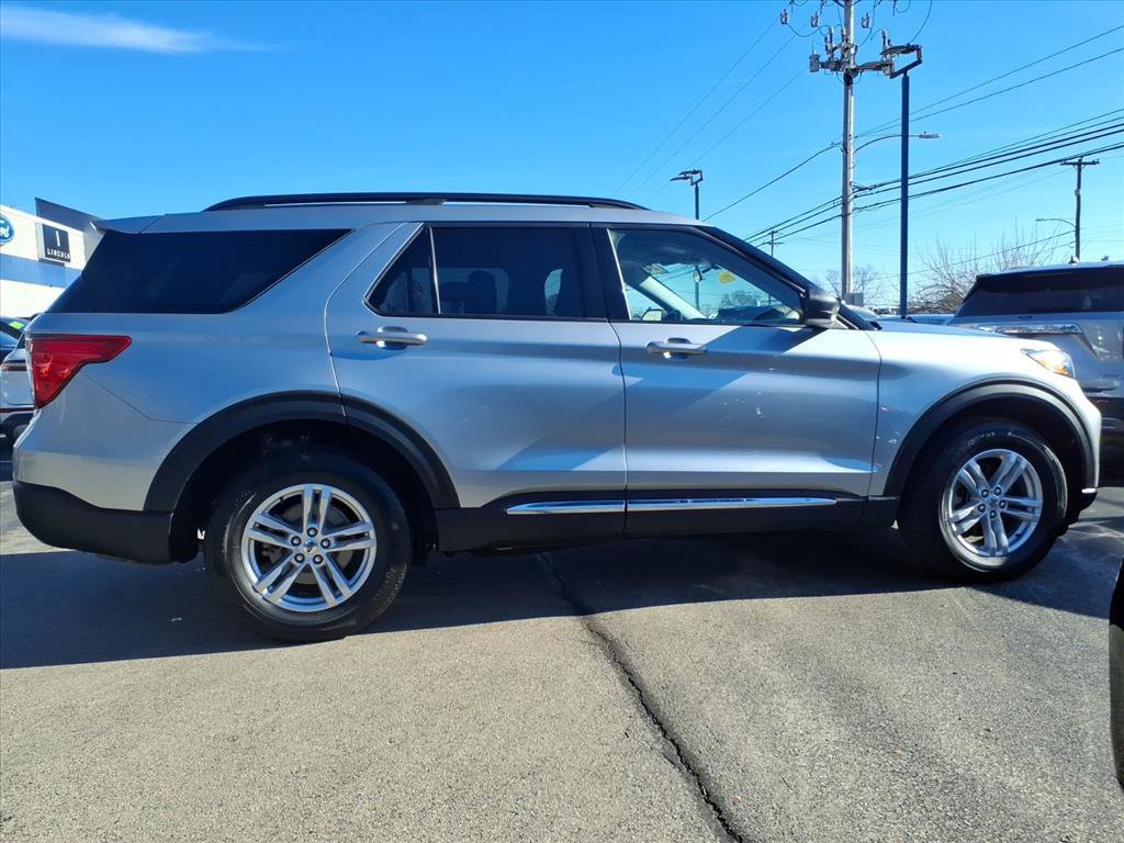 Certified 2023 Ford Explorer XLT w/ Equipment Group 202A image 13