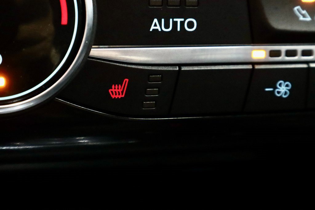 Certified 2022 Ford Escape Titanium w/ Class II Trailer Tow Package image 11