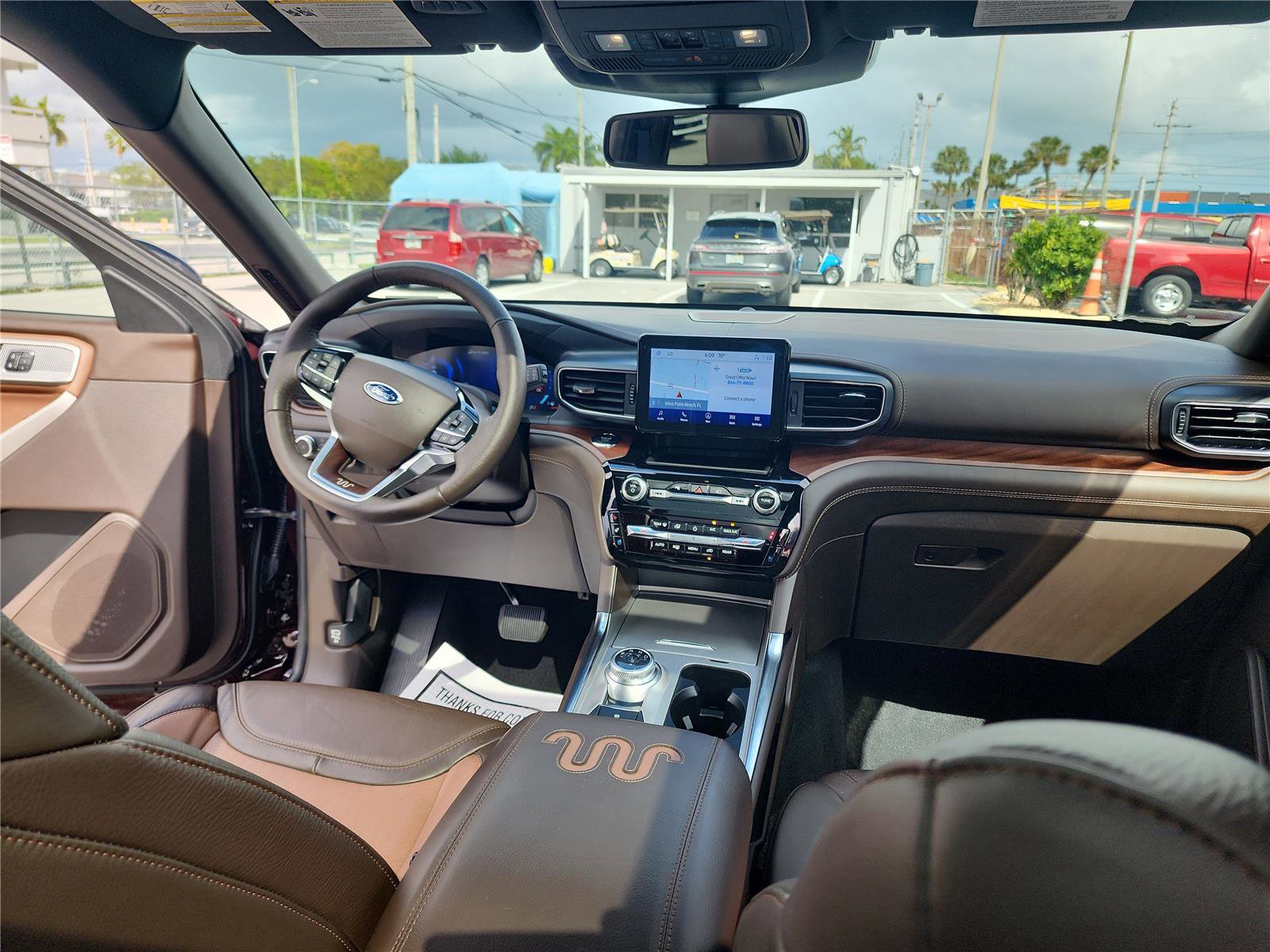Certified 2023 Ford Explorer King Ranch w/ Class IV Trailer Tow Package AWD/4WD image 24