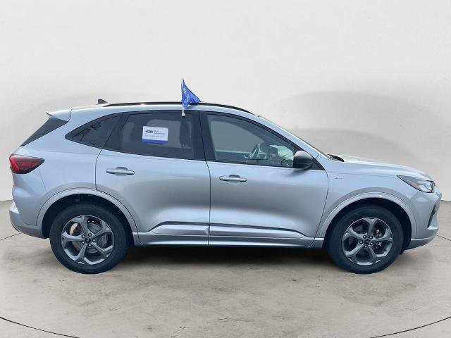 Certified 2023 Ford Escape ST-Line w/ Tech Pack #1 AWD/4WD image 4