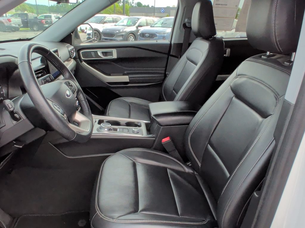 Certified 2023 Ford Explorer XLT w/ Equipment Group 202A AWD/4WD video 4