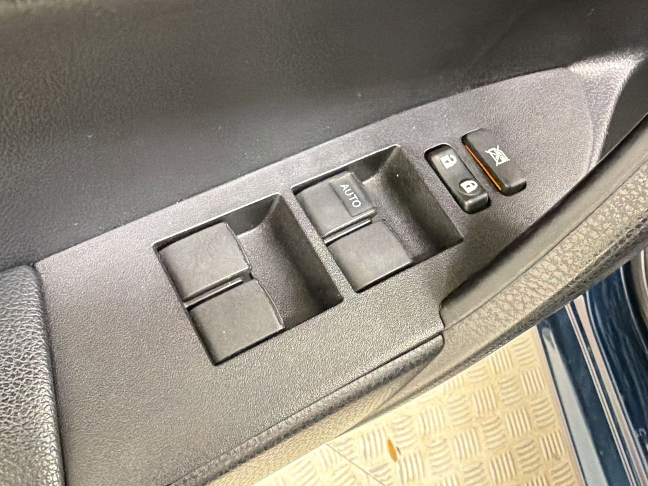 Used 2019 Toyota Corolla SE FWD image 21