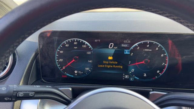 Used 2022 Mercedes-Benz GLB 250 w/ Premium Package Lite image 14