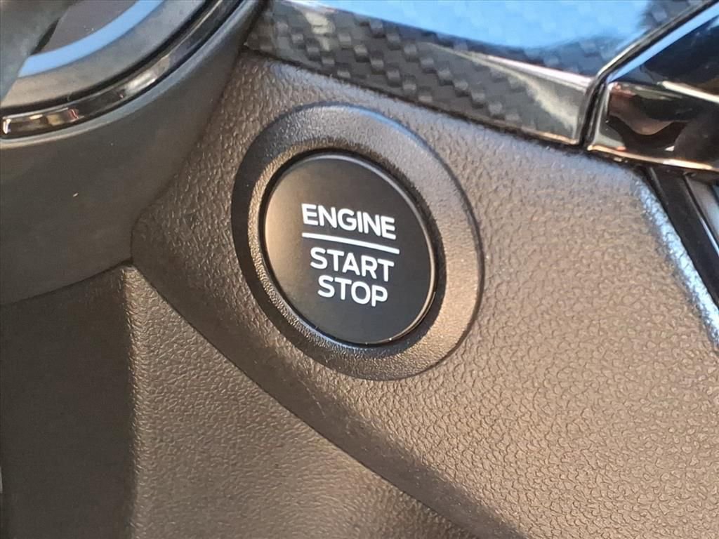 Certified 2025 Ford Escape ST-Line image 18