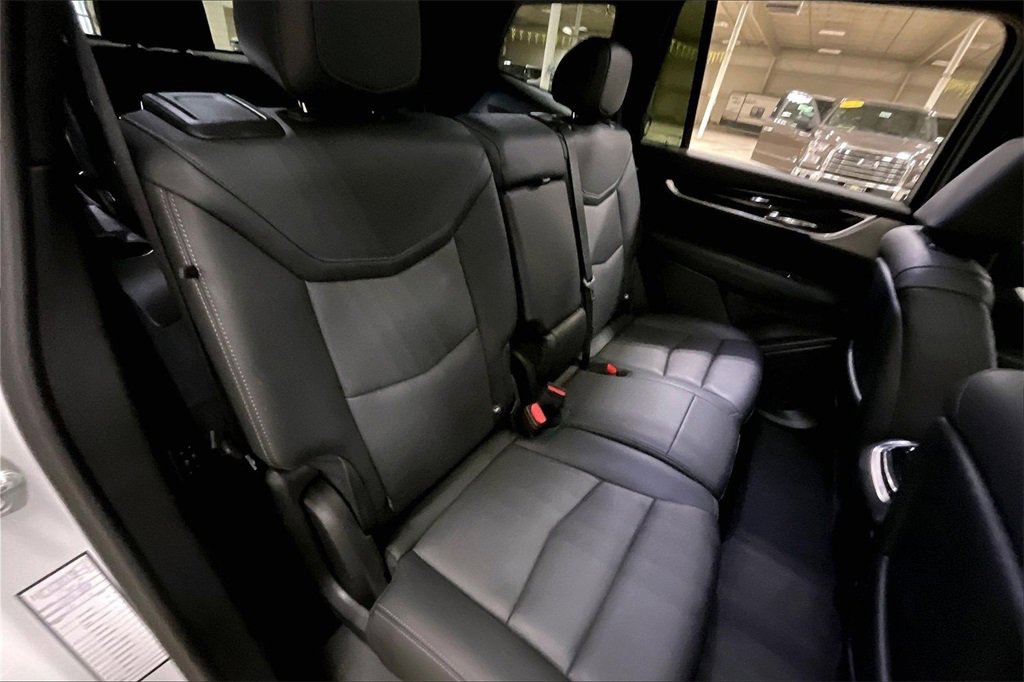 Used 2024 Cadillac XT6 Premium Luxury image 26