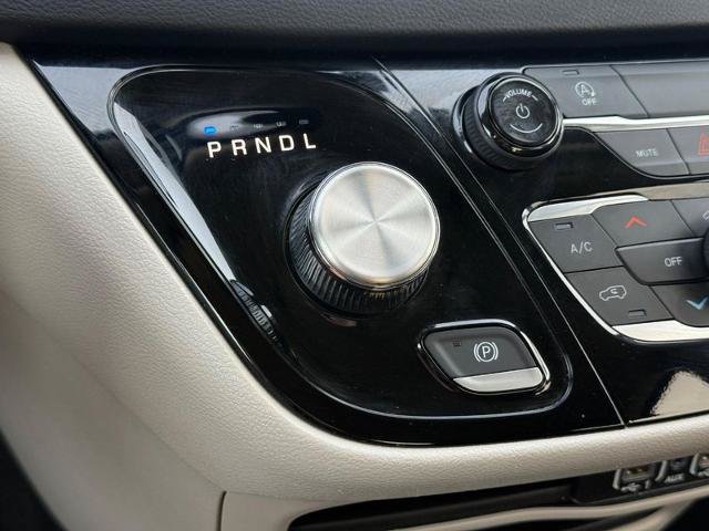 Used 2023 Chrysler Voyager LX FWD image 19