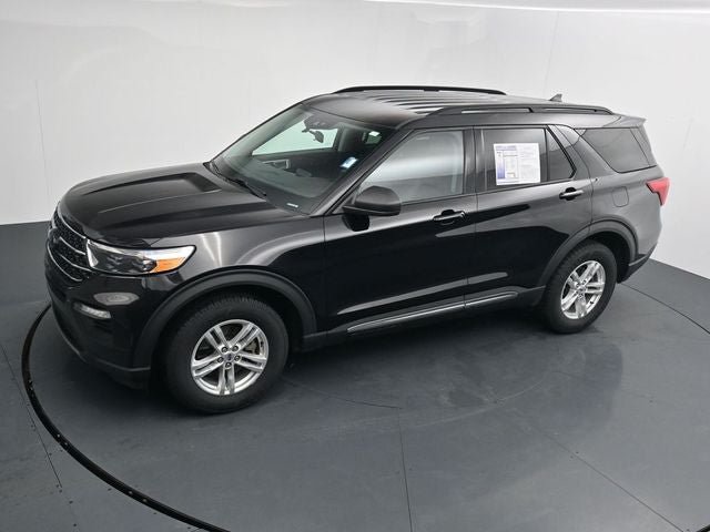 Certified 2023 Ford Explorer XLT w/ Equipment Group 202A AWD/4WD image 25
