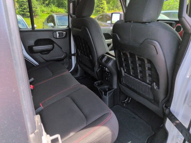 Used 2022 Jeep Wrangler Unlimited Rubicon w/ Dual Top Group AWD/4WD image 17