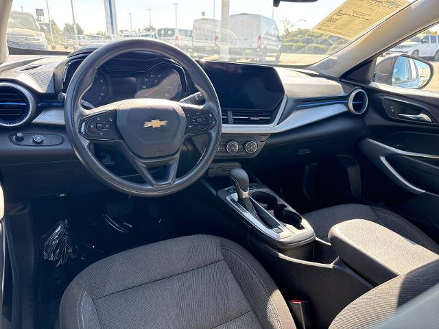 Used 2024 Chevrolet Trax LS w/ Driver Confidence Package FWD image 9