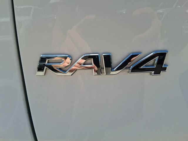 Used 2024 Toyota RAV4 LE FWD image 16