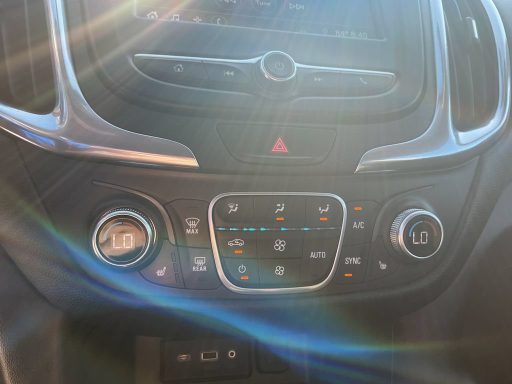 Used 2019 Chevrolet Equinox LT AWD/4WD image 21