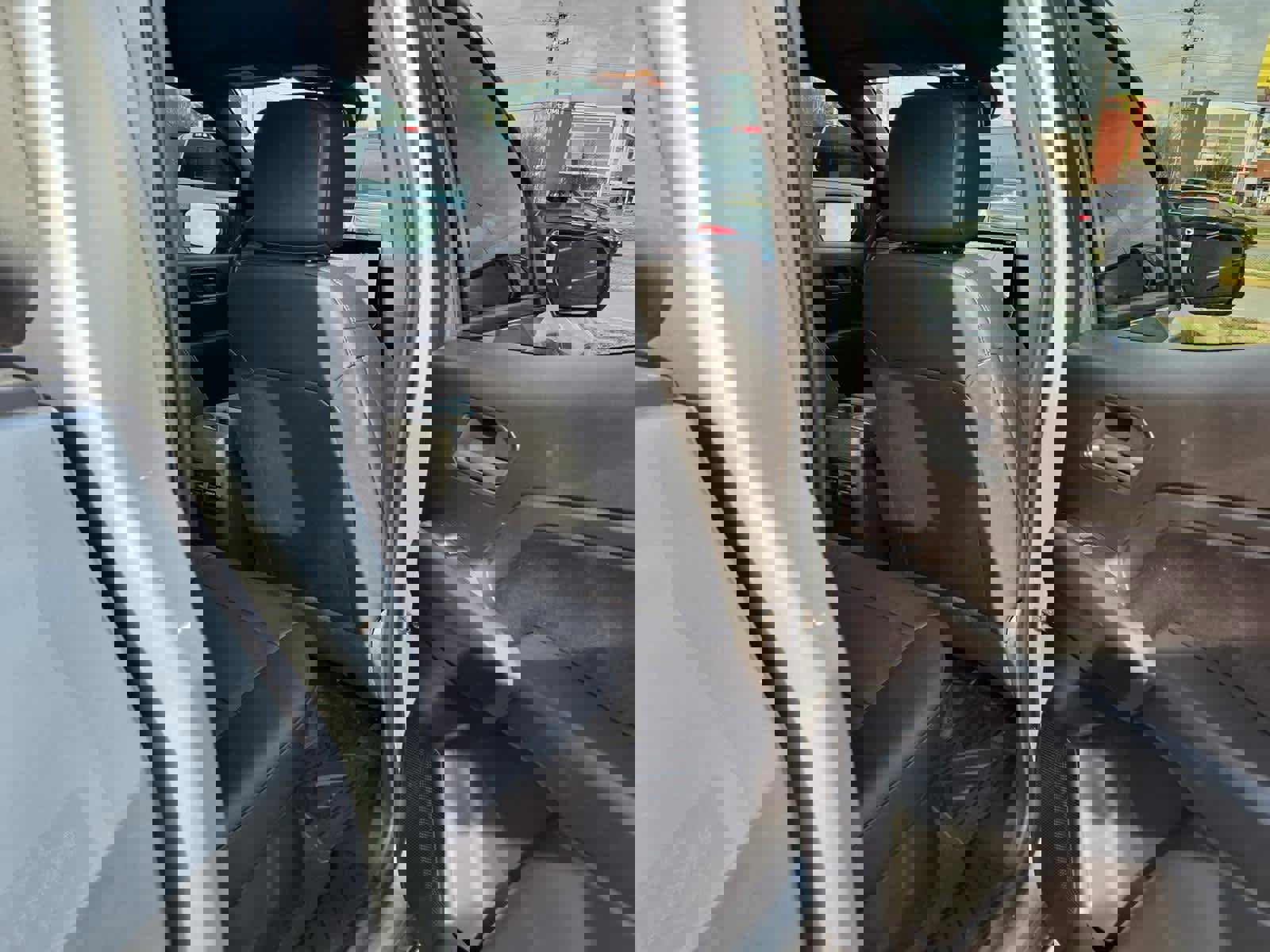 Used 2025 Chevrolet Colorado Trail Boss image 25