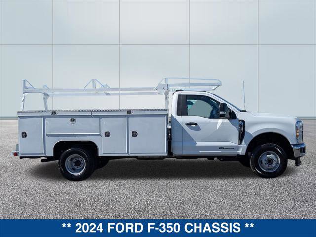 Certified 2024 Ford F350 XL w/ XL Chrome Package image 2