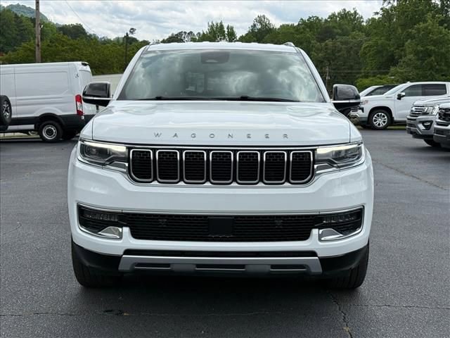Used 2023 Jeep Wagoneer L Series II AWD/4WD image 9