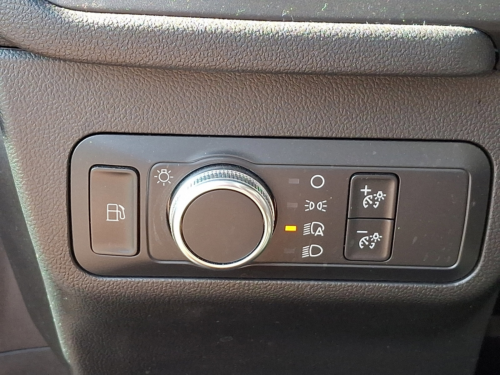 Certified 2020 Ford Escape SE Sport AWD/4WD image 26