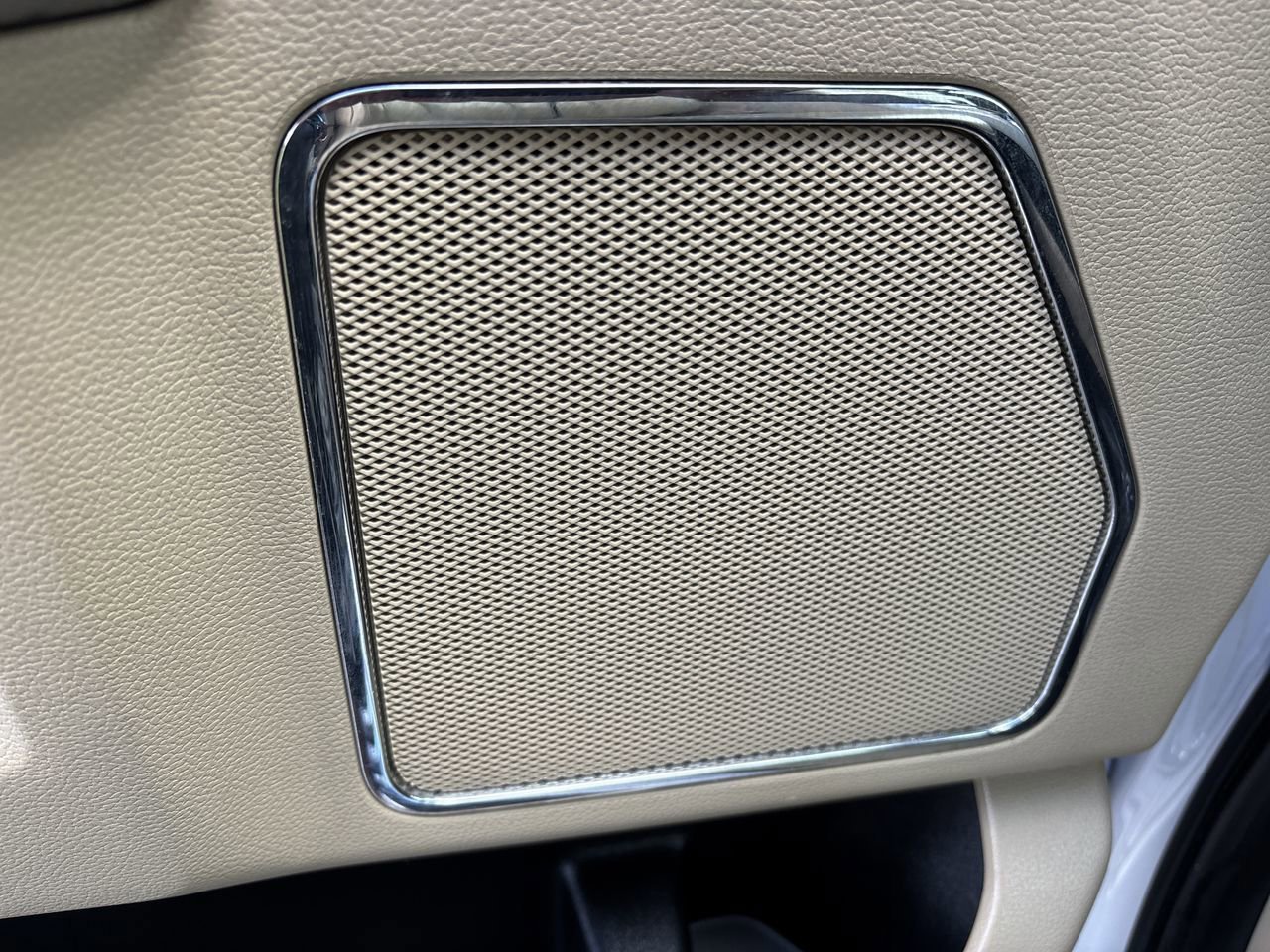 Certified 2020 Ford F150 Lariat w/ Equipment Group 501A Mid image 24