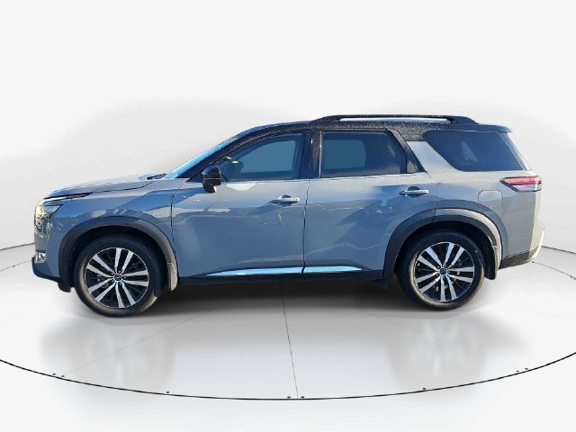 Used 2024 Nissan Pathfinder Platinum FWD image 6
