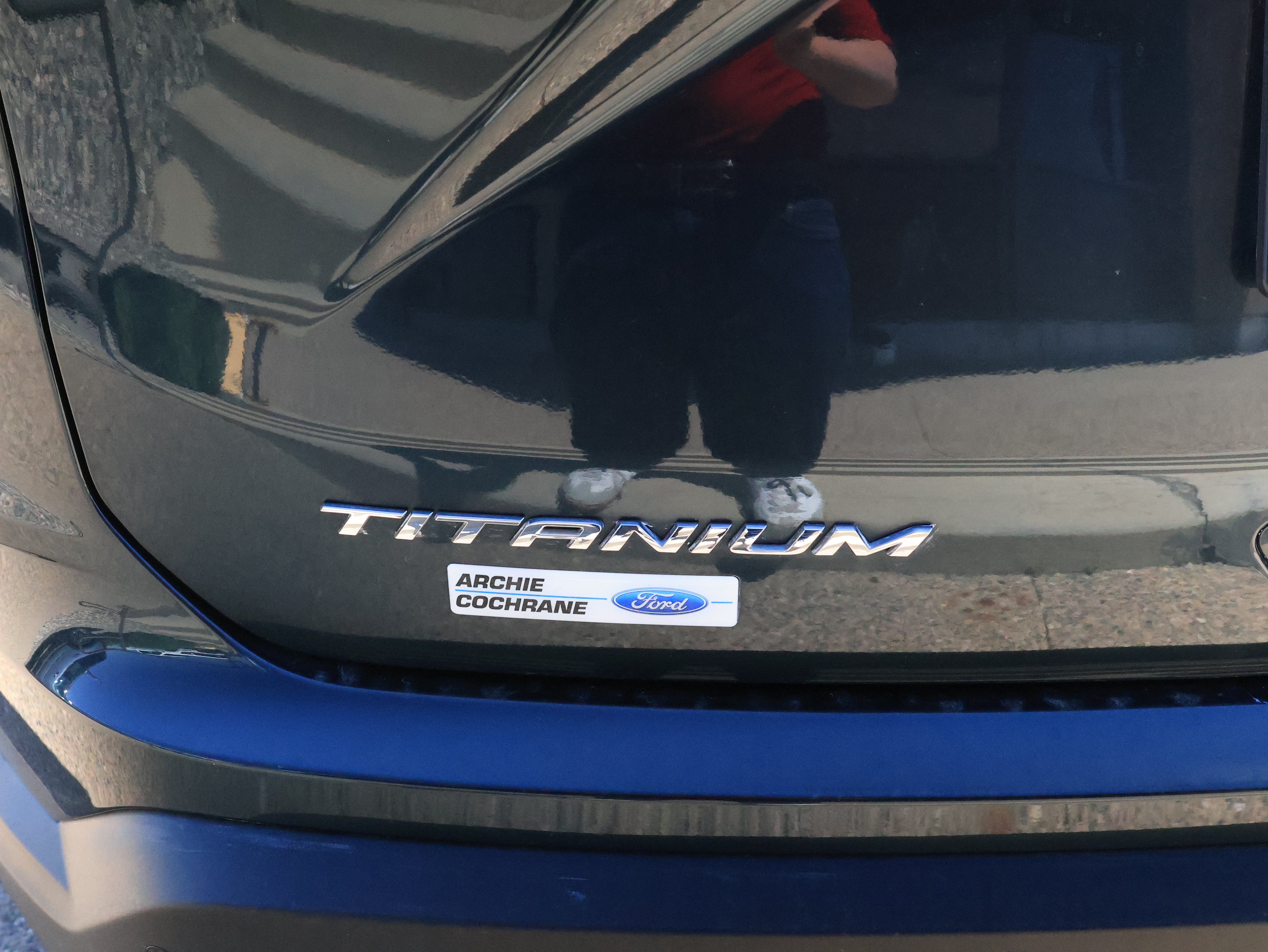 Certified 2023 Ford Edge Titanium w/ Class II Trailer Tow Package AWD/4WD image 9
