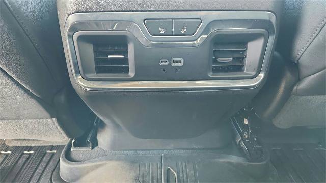 Used 2024 GMC Sierra 1500 SLT image 30