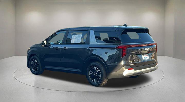 Used 2026 Kia Carnival LXS FWD image 4