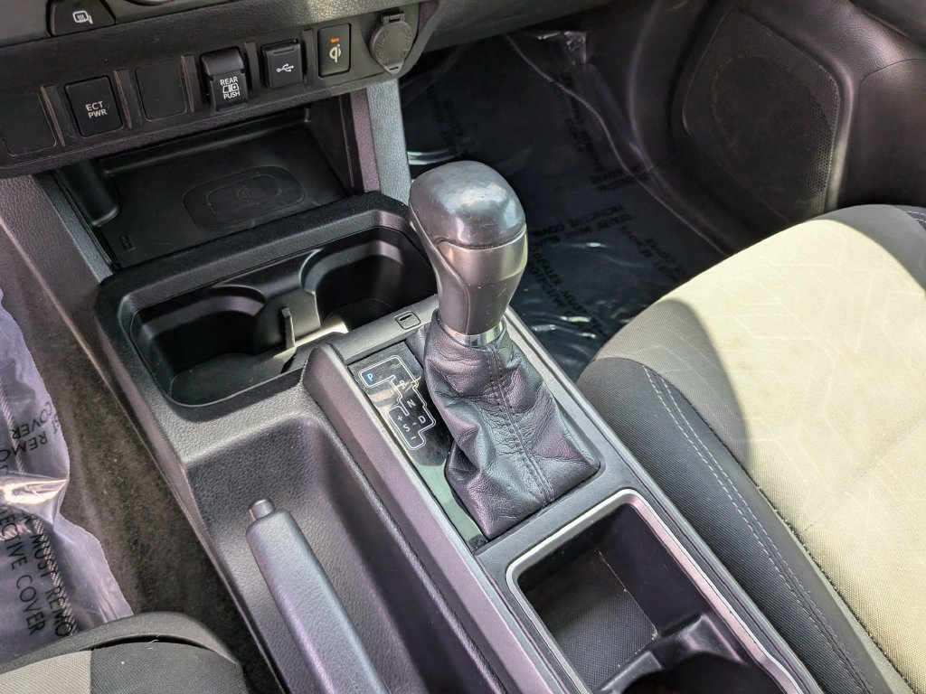 Used 2021 Toyota Tacoma TRD Off-Road RWD image 27