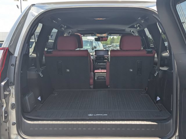 Used 2022 Lexus GX 460 Premium w/ Accessory Package AWD/4WD image 26