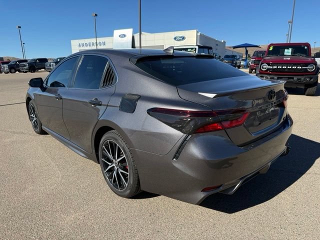 Used 2022 Toyota Camry SE w/ Carpet Mat Package (TMS) FWD image 9