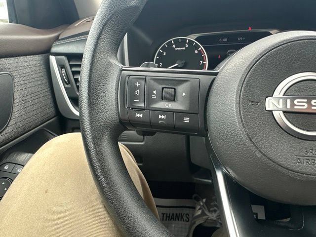 Used 2023 Nissan Rogue S FWD image 37