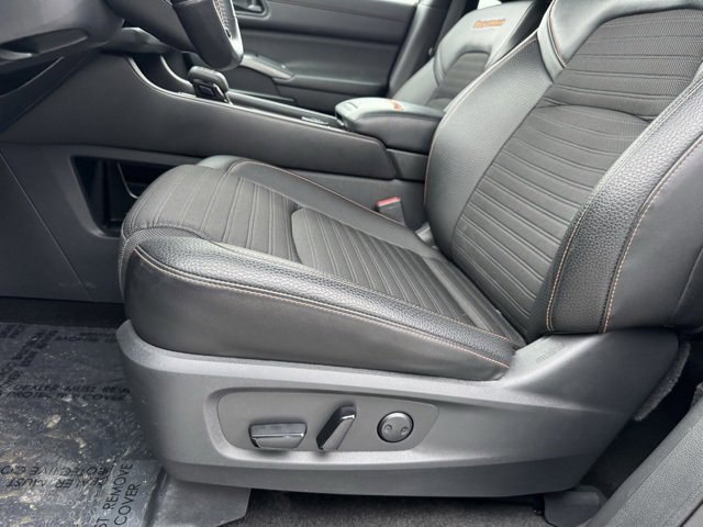 Used 2024 Nissan Pathfinder Rock Creek image 13