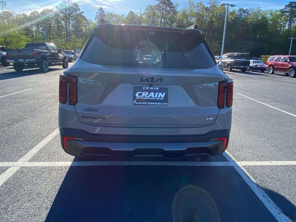 Used 2025 Kia Sorento SX Prestige image 4