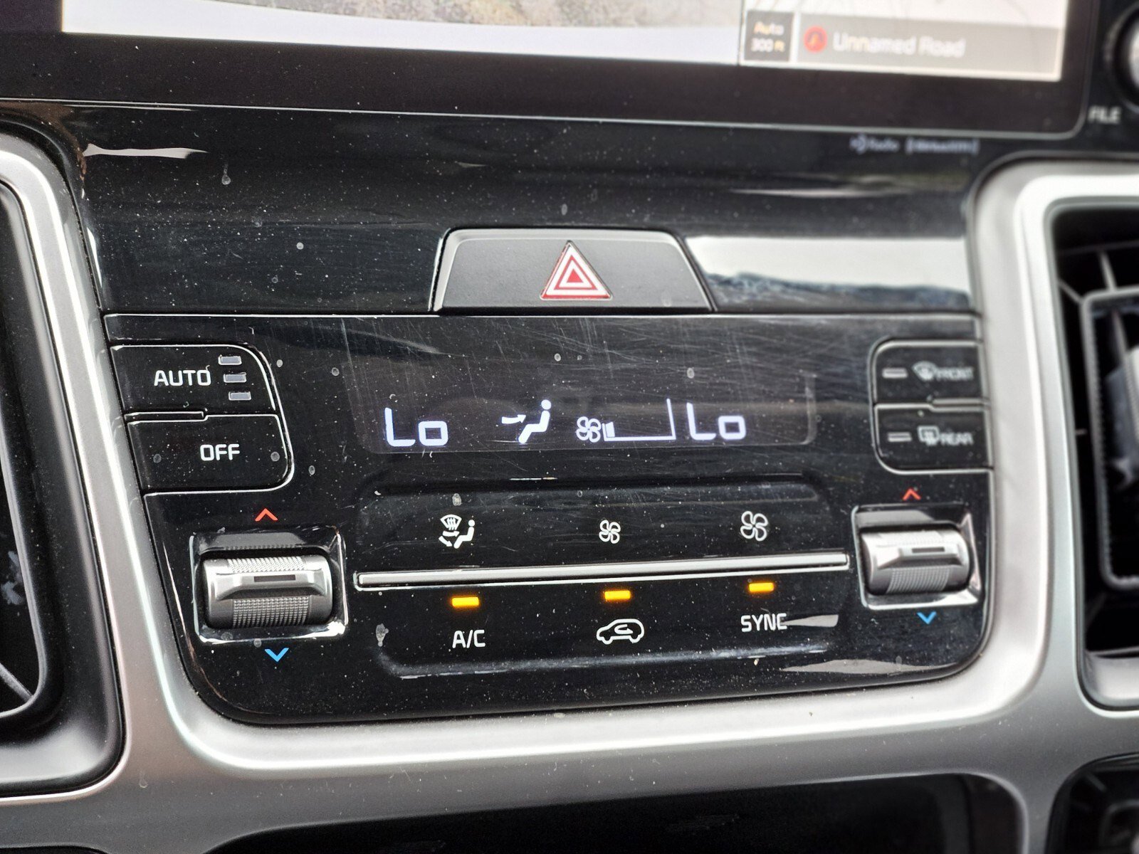 Used 2022 Kia Sorento S image 23