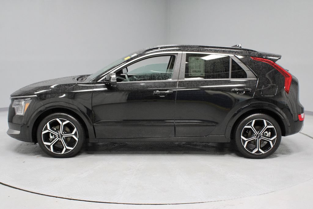 Used 2025 Kia Niro EX Touring FWD image 10
