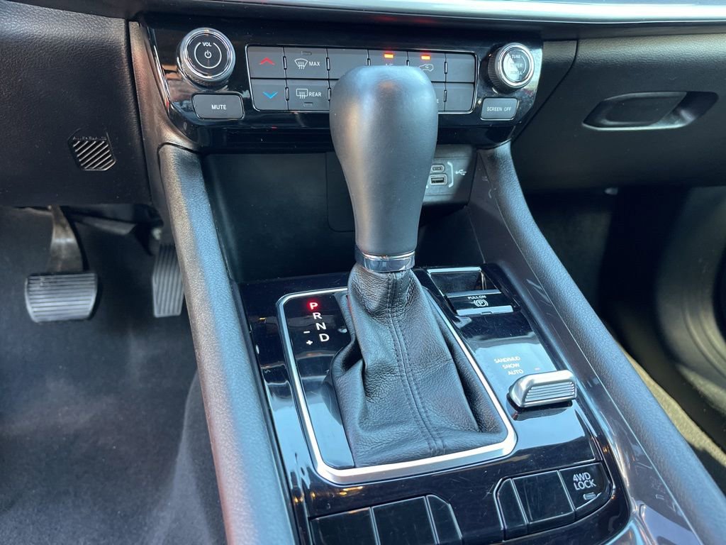 Used 2024 Jeep Compass Latitude image 15