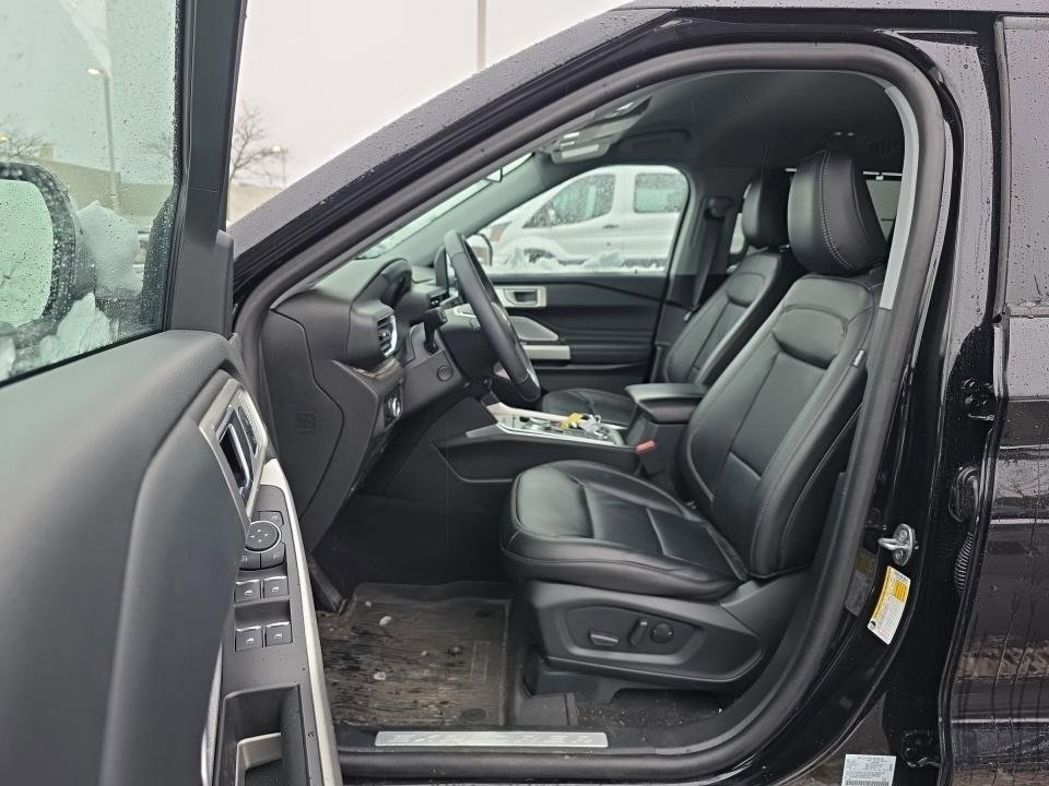 Certified 2023 Ford Explorer Limited w/ Limited Technology Package image 8