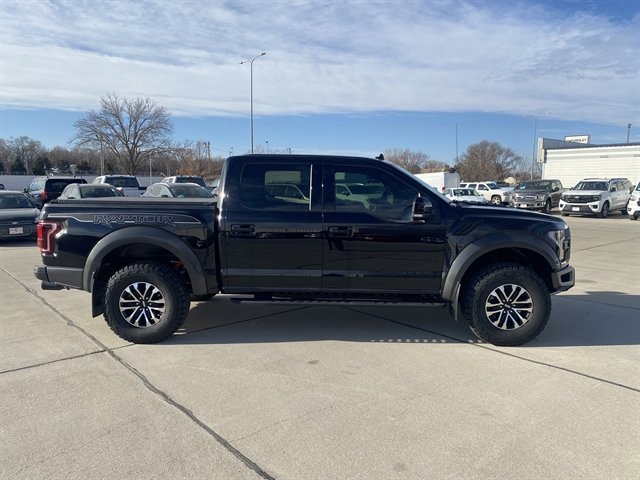 Certified 2020 Ford F150 Raptor w/ Equipment Group 802A Luxury image 6