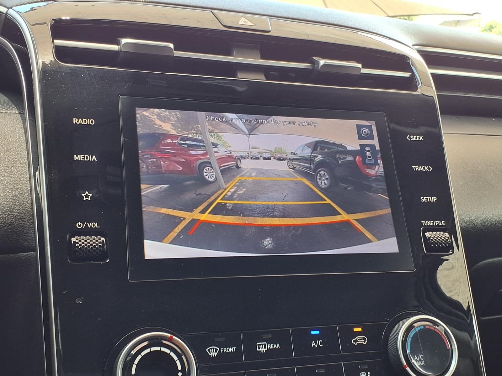 Used 2023 Hyundai Tucson SEL FWD image 17