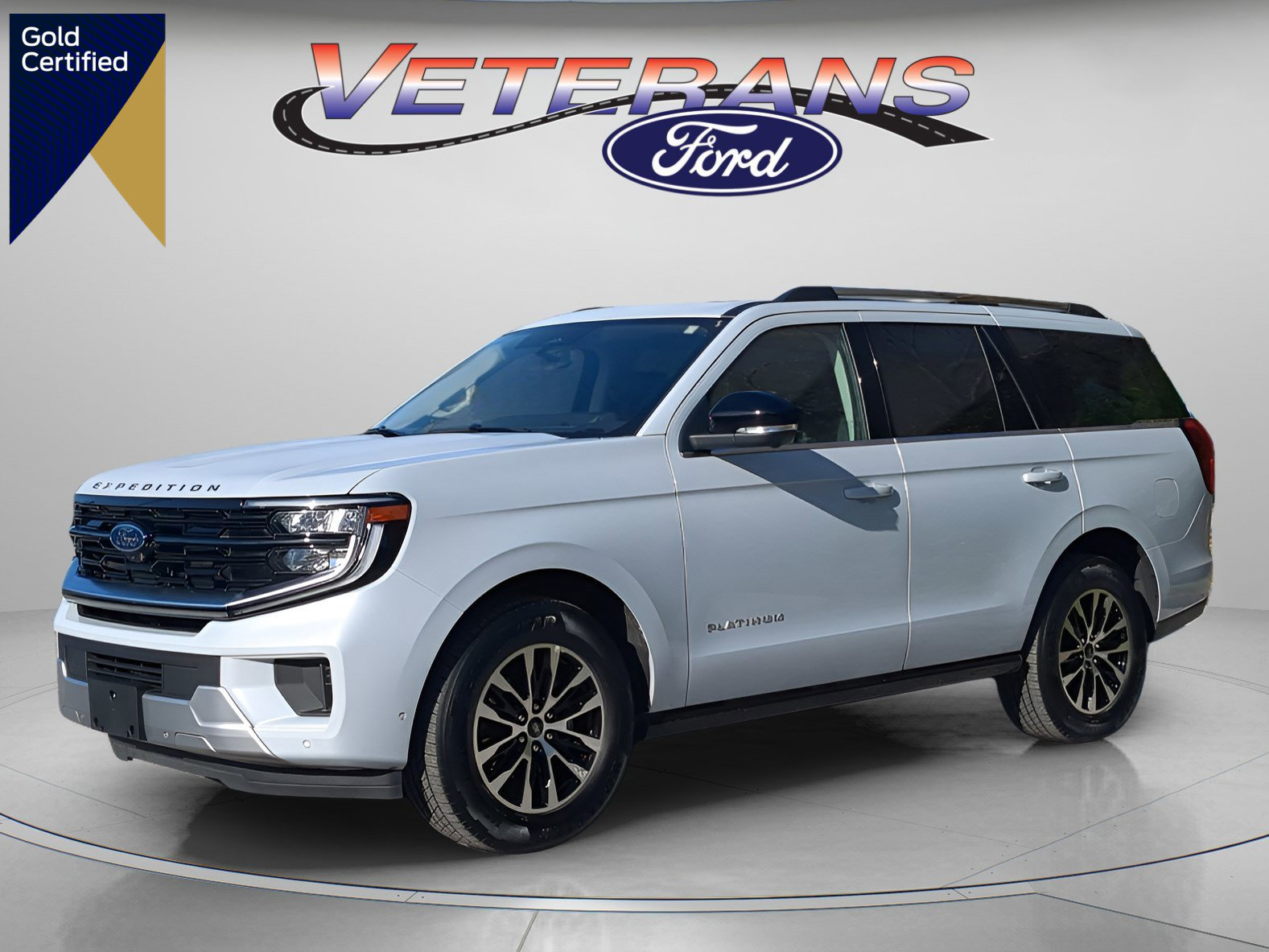 Certified 2025 Ford Expedition Platinum image 1