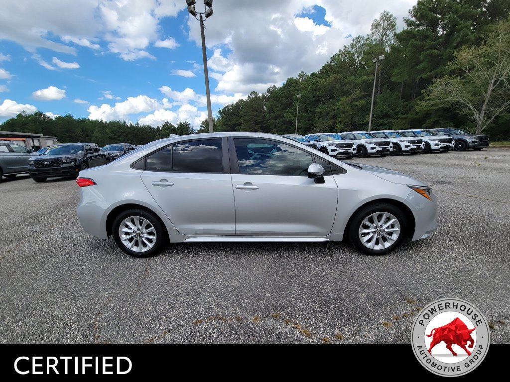Used 2022 Toyota Corolla LE w/ LE Convenience Package FWD image 8