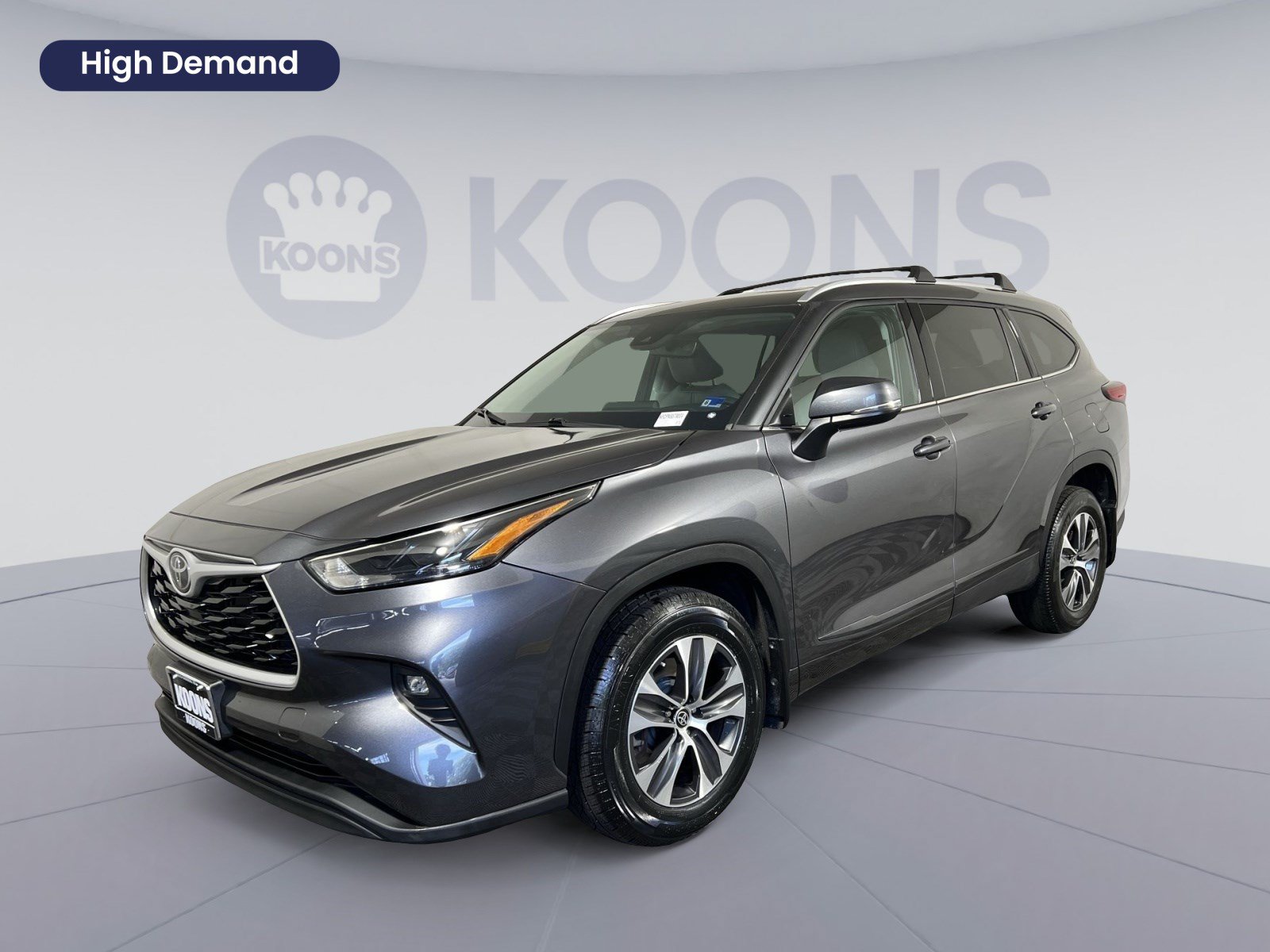 Used 2022 Toyota Highlander XLE