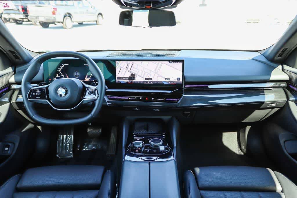Used 2025 BMW 530i RWD image 12