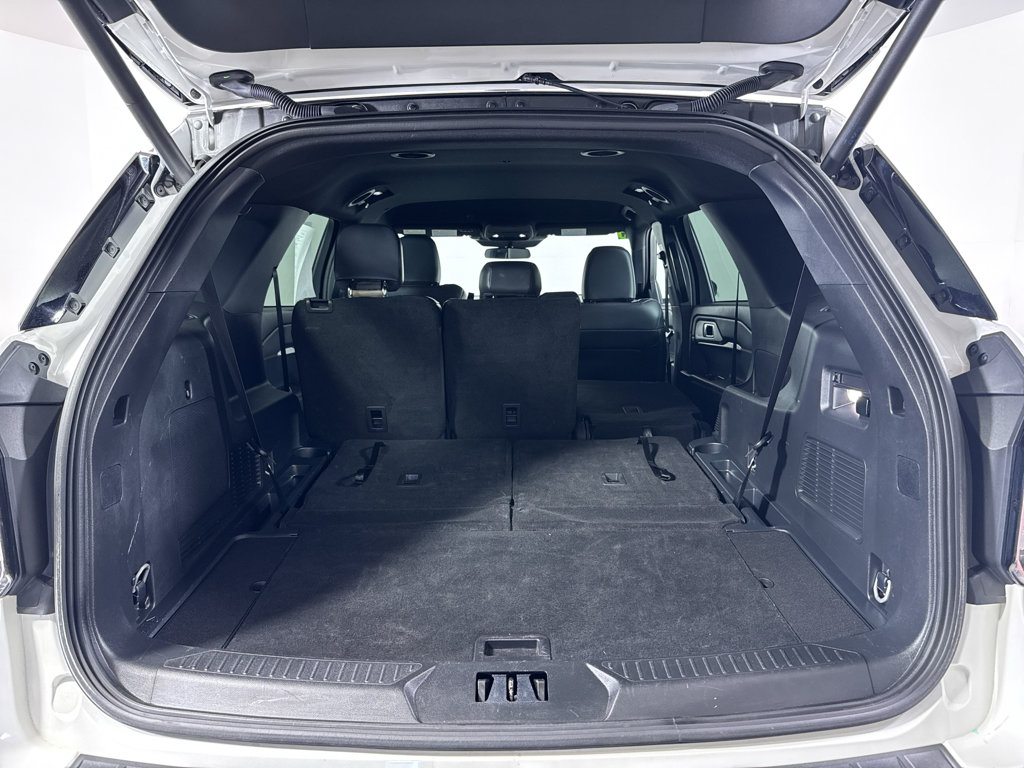 Certified 2025 Ford Explorer ST-Line w/ ST-Line Street Pack AWD/4WD image 8