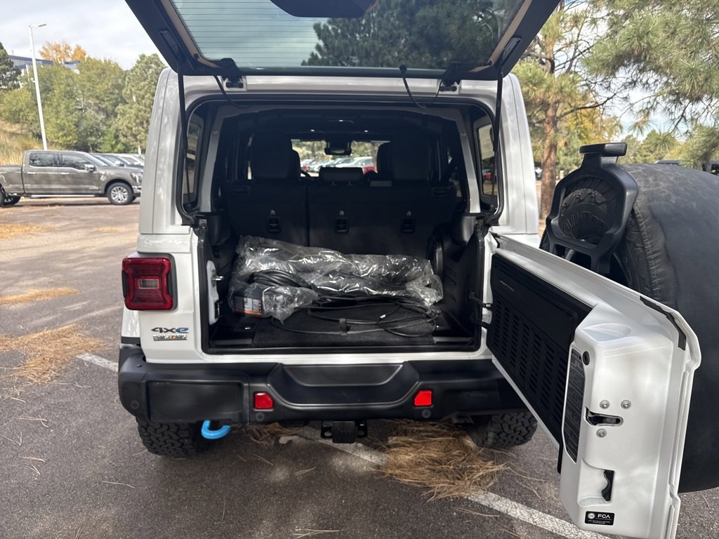 Used 2024 Jeep Wrangler Unlimited Rubicon 4xe image 24