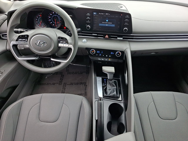 Used 2023 Hyundai Elantra SEL FWD image 16