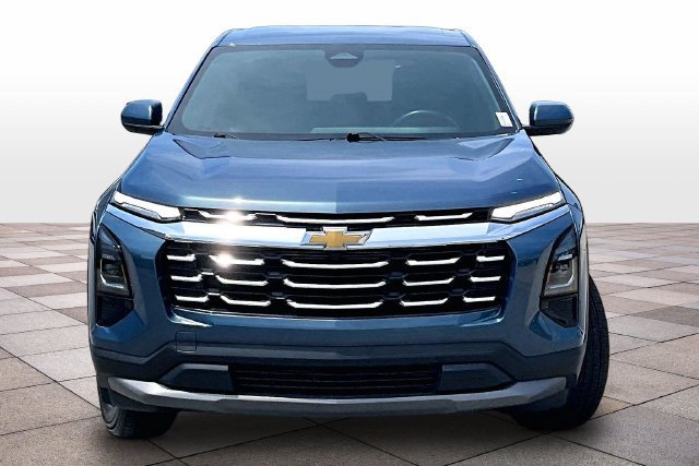 Used 2025 Chevrolet Equinox LT FWD image 3
