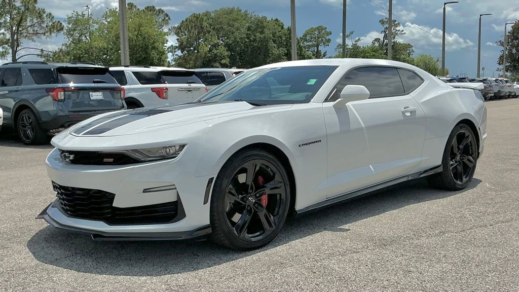 Used 2022 Chevrolet Camaro SS RWD image 1