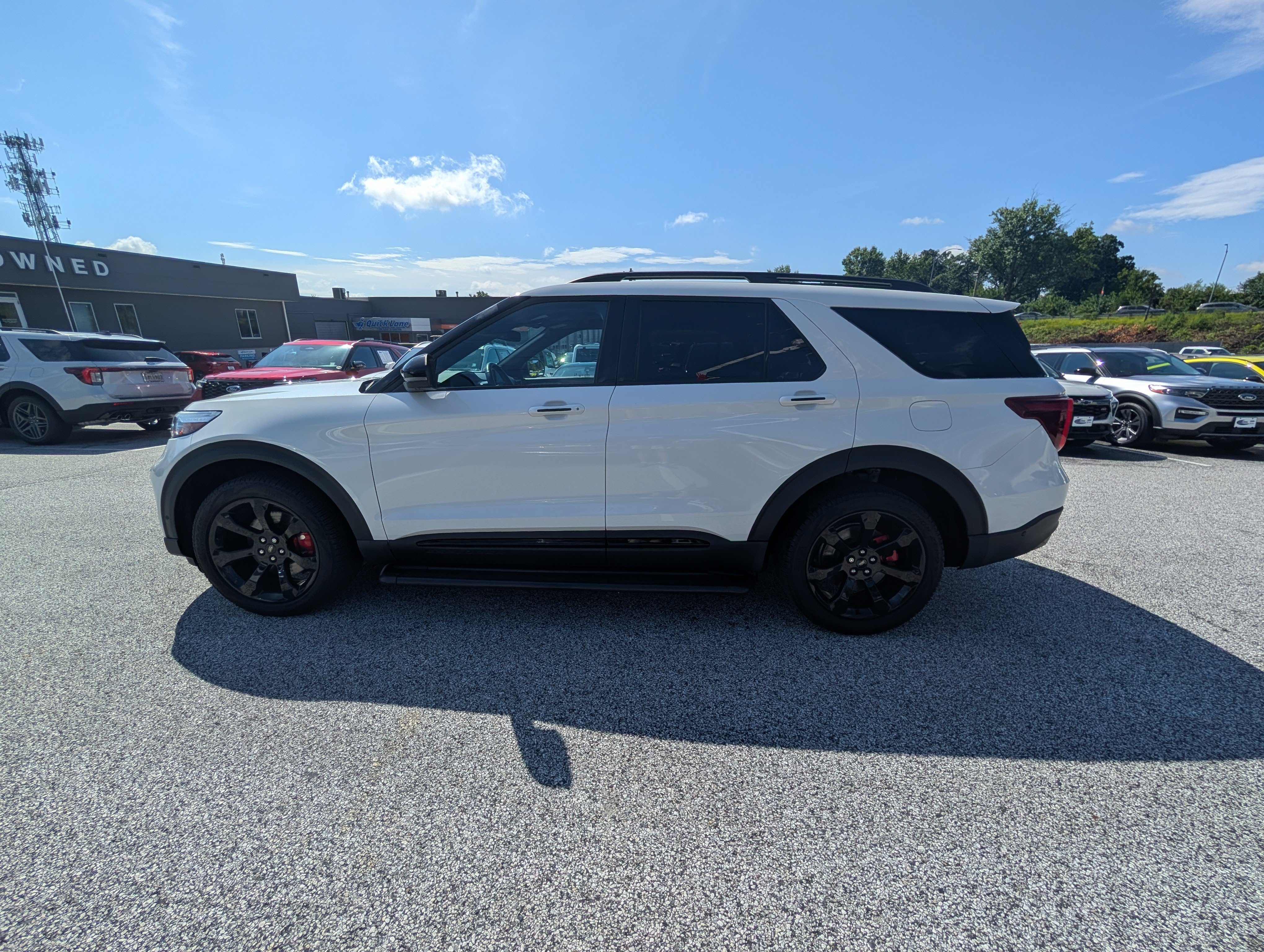 Certified 2021 Ford Explorer ST w/ Equipment Group 401A AWD/4WD image 3