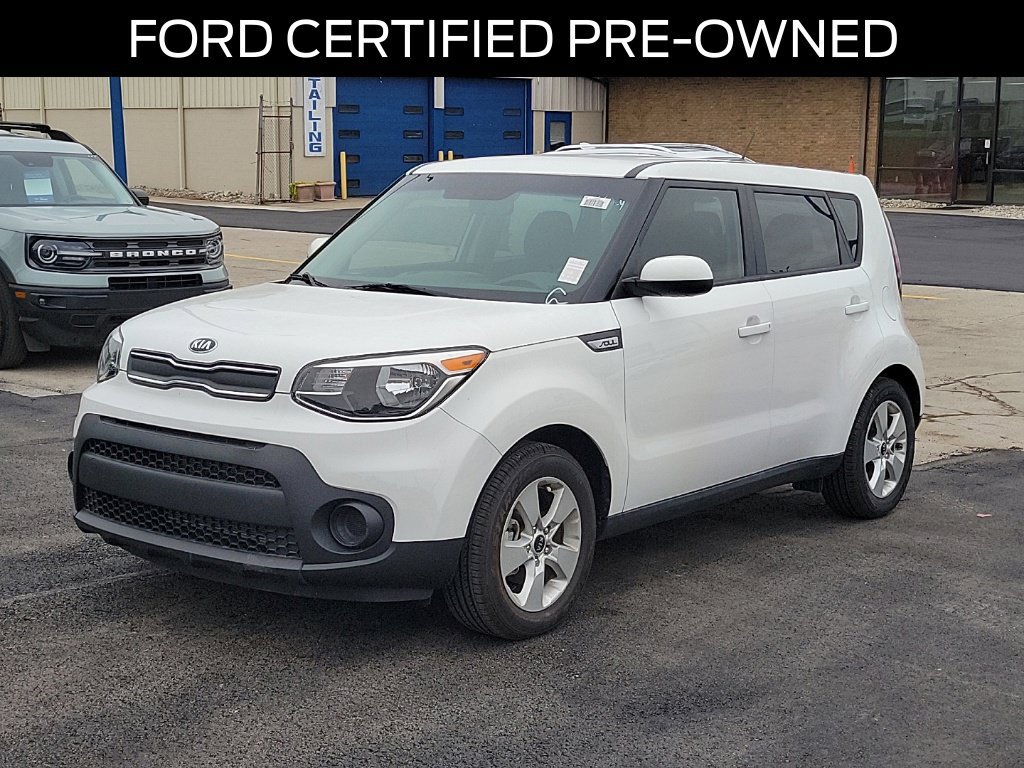 Used 2017 Kia Soul FWD image 2