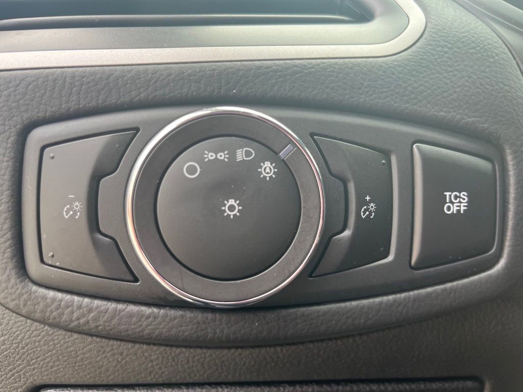 Certified 2023 Ford Edge SE w/ Black Appearance Package image 20