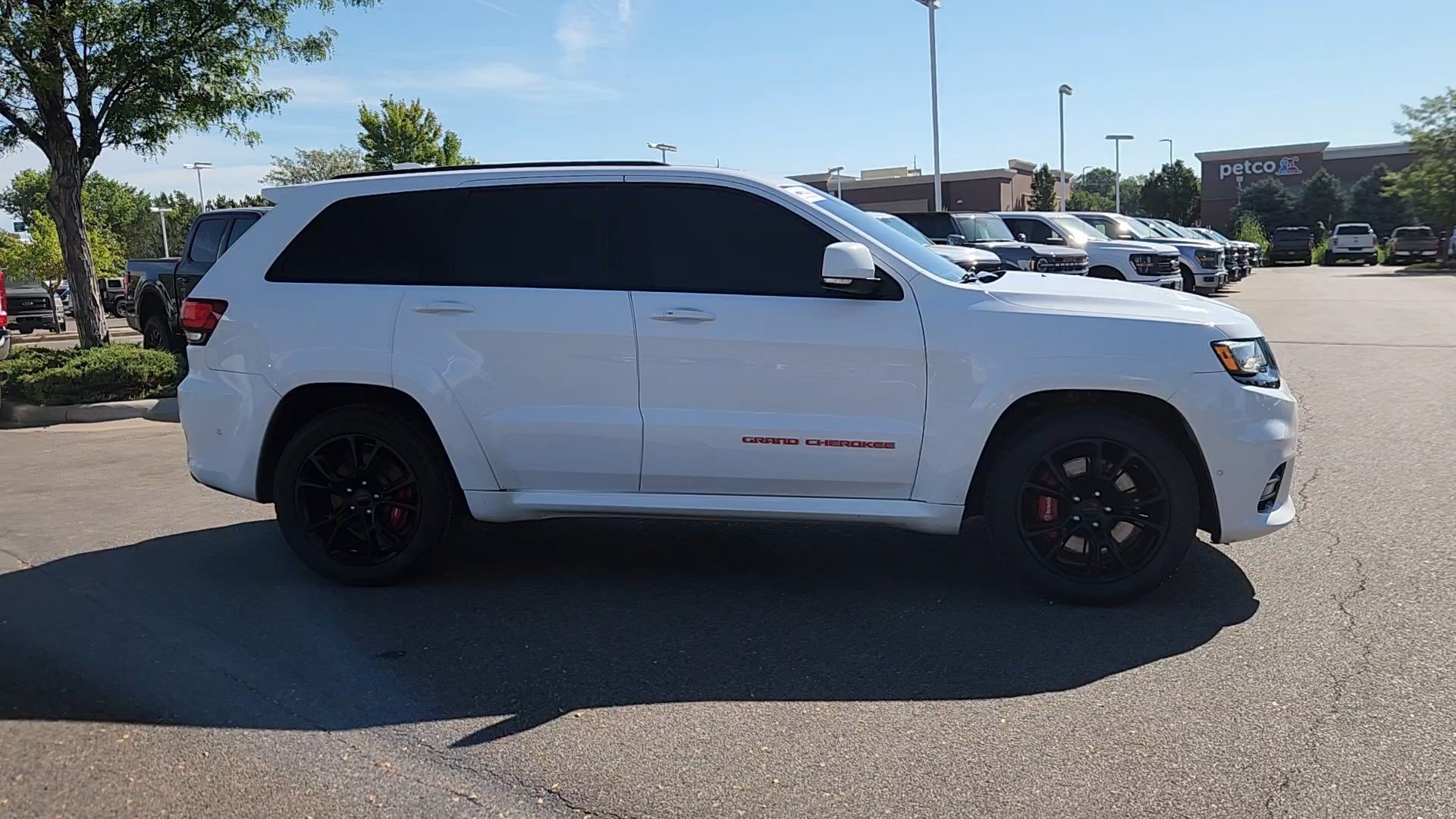 Used 2017 Jeep Grand Cherokee SRT AWD/4WD image 10