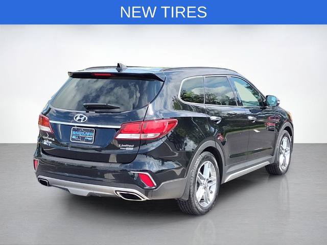 Used 2017 Hyundai Santa Fe Limited AWD/4WD image 3